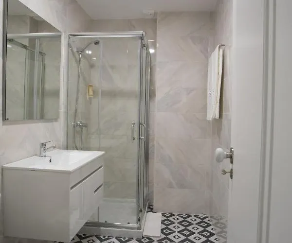 Solar Valadim - Serviced *